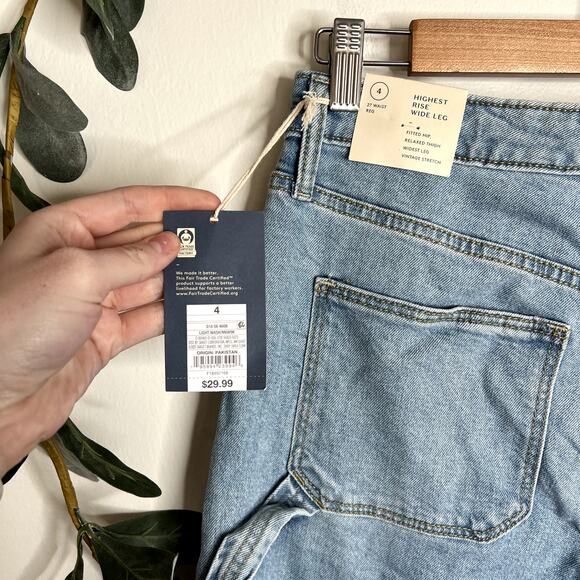 NWT Universal Thread Highest Rise Wide Leg Jeans LAST CALL - Picture 3 of 4